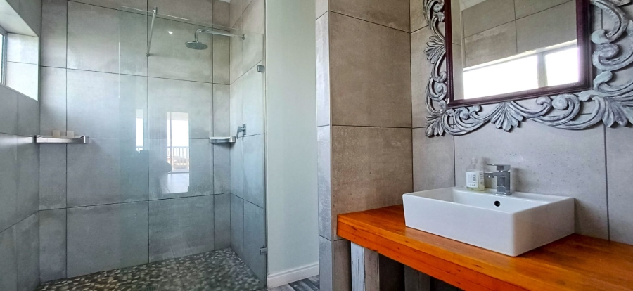 6 Bedroom Property for Sale in Dana Bay Western Cape